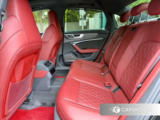 Audi S6 2021 Черный из Китая, фото 4