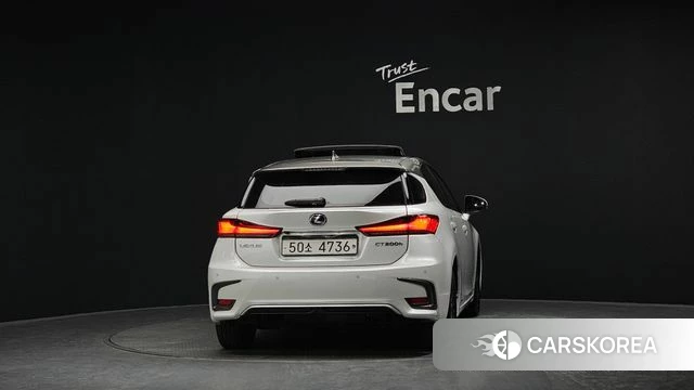 Lexus CT200h id 3937305 из Кореи 14