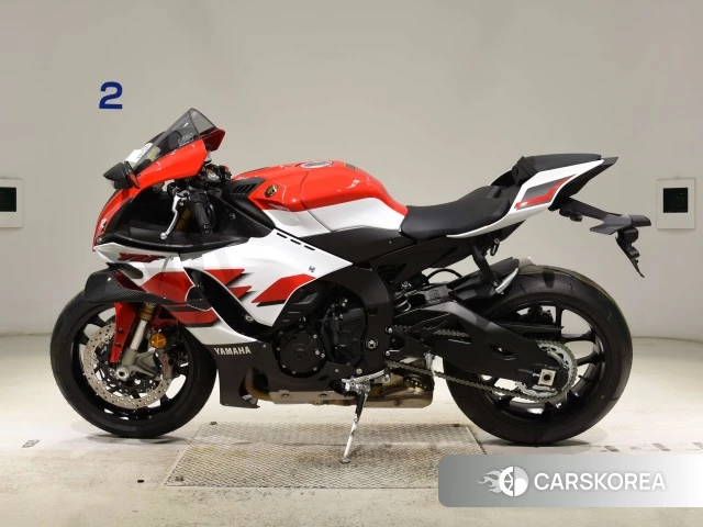 Yamaha YZF-R1 2026 из Японии