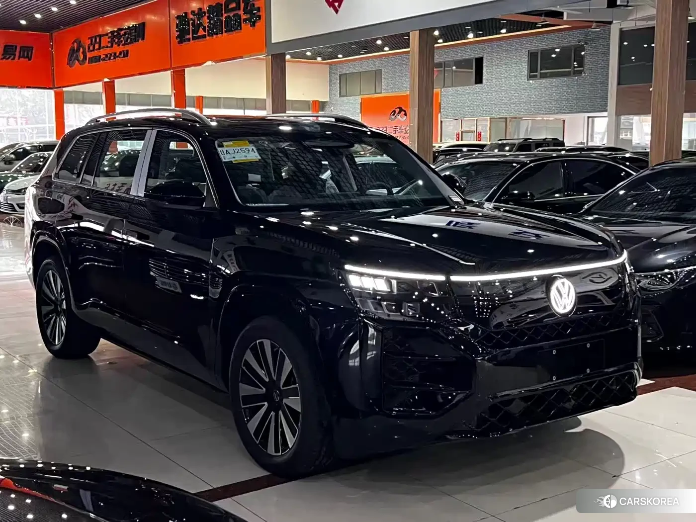 Volkswagen Touareg id 4589371 из Китая 9