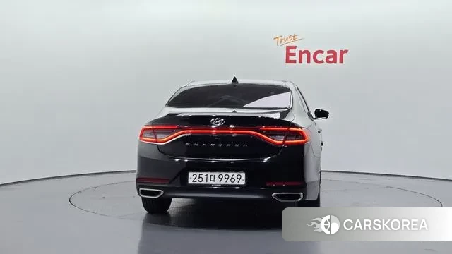 Hyundai Grandeur IG id 3385699 из Кореи 14