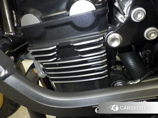 Engine photo