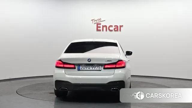 BMW 5 Series (G30) id 3691769 из Кореи 14