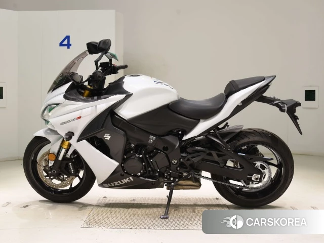Проданный Suzuki GSX-S1000F 2018 из Японии