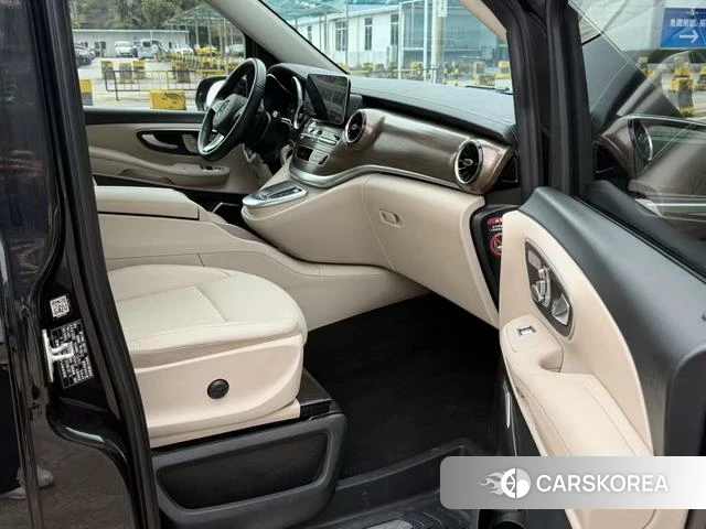 Mercedes-Benz V-class 2023 Черный из Китая, фото 6