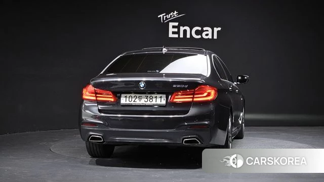 BMW 5 Series (G30) id 3886278 из Кореи 15