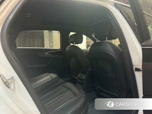 Audi A4L id 4260206 из Китая 12