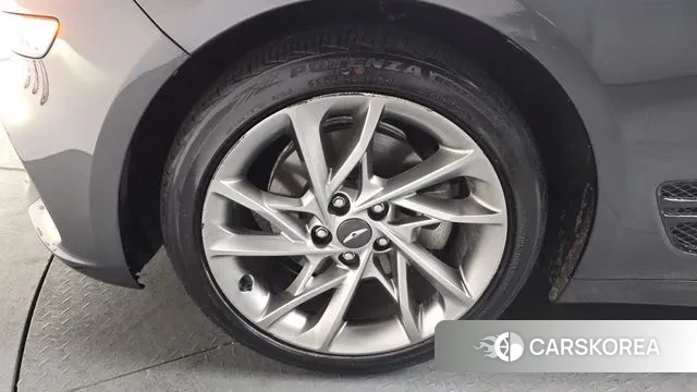 Genesis The New G70 id 3741361 из Кореи 14