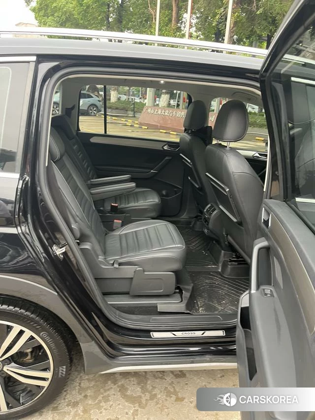 Volkswagen Touran L 2019 Черный из Китая, фото 6