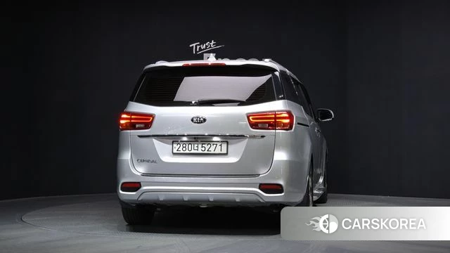 Kia The New Carnival id 3807600 из Кореи 14