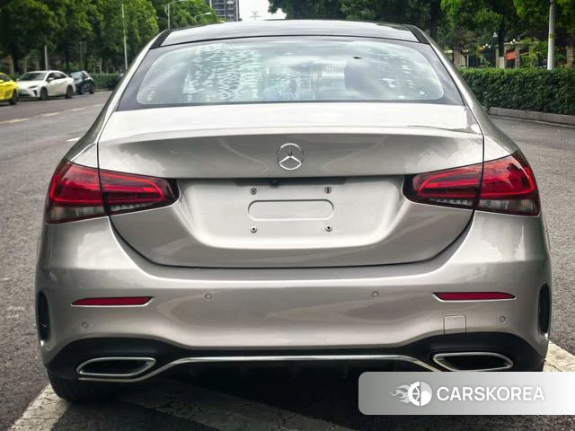 Mercedes-Benz Class A 2019 Серебристо-серый из Китая, фото 6