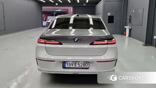 BMW 7 Series (G11) id 3512607 из Кореи 12