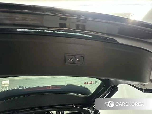 Audi Q5L id 4394097 из Китая 11