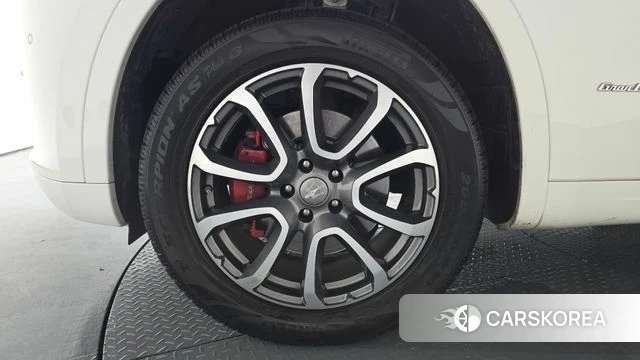 Maserati Levante id 4677857 из Кореи 29