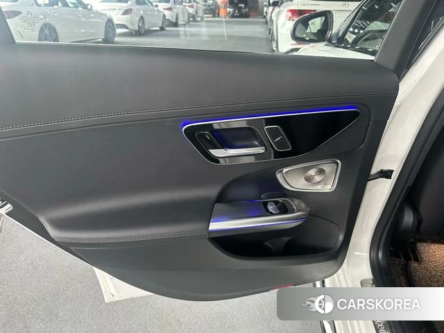 Mercedes-Benz Class C id 4275484 из Китая 14