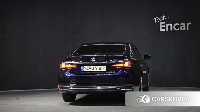 Lexus ES300h 7th generation id 3649356 из Кореи 14