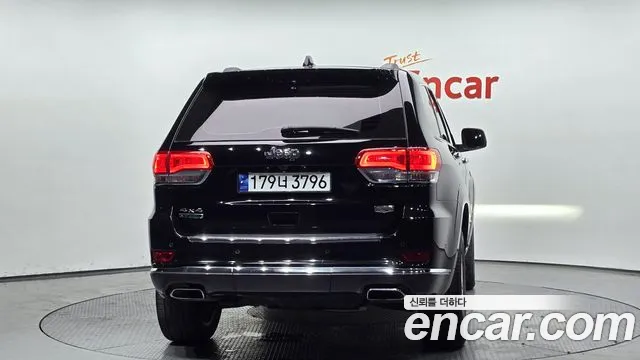 Jeep Grand Cherokee id 2653975 из Кореи 14