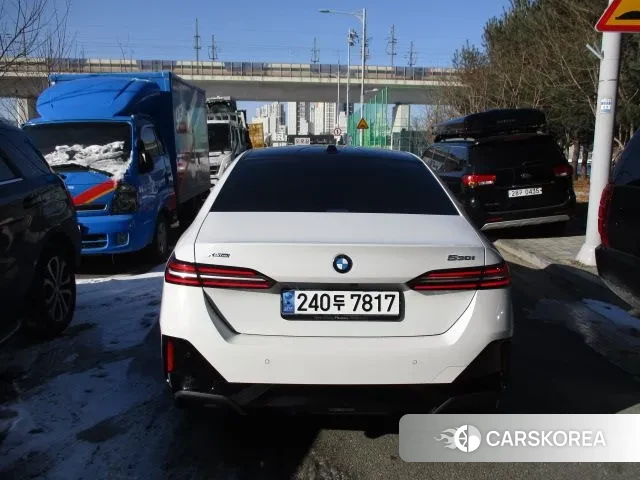 BMW 5 Series (G60) id 3619425 из Кореи 14