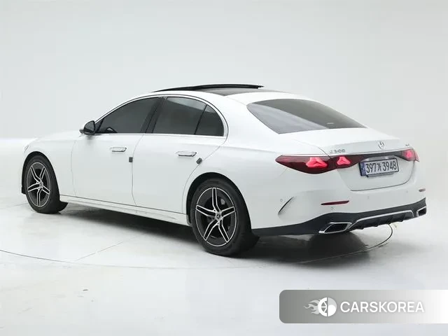 Mercedes-Benz E-Class W214 id 3467166 из Кореи 14