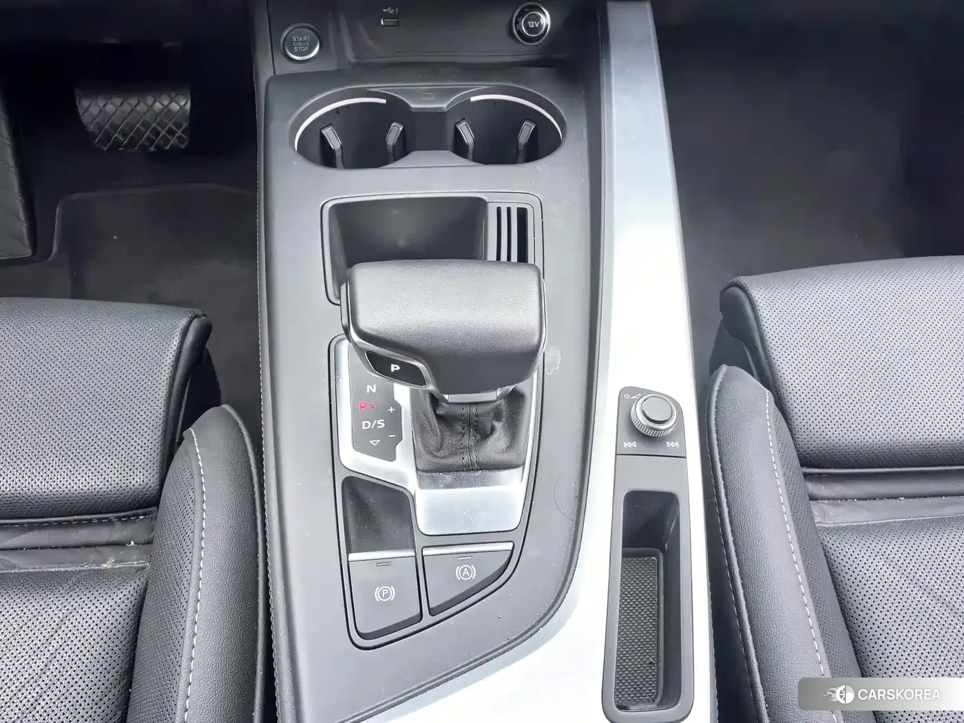 Audi A4L id 4583892 из Китая 12