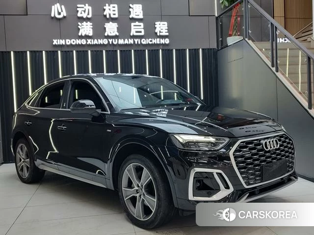 Audi Q5L 2022 Черный из Китая, фото 4