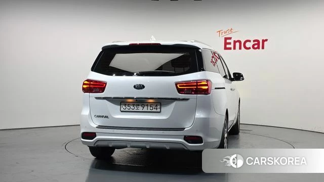 Kia The New Carnival id 4356556 из Кореи 26