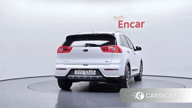 Kia Niro id 4180780 из Кореи 14