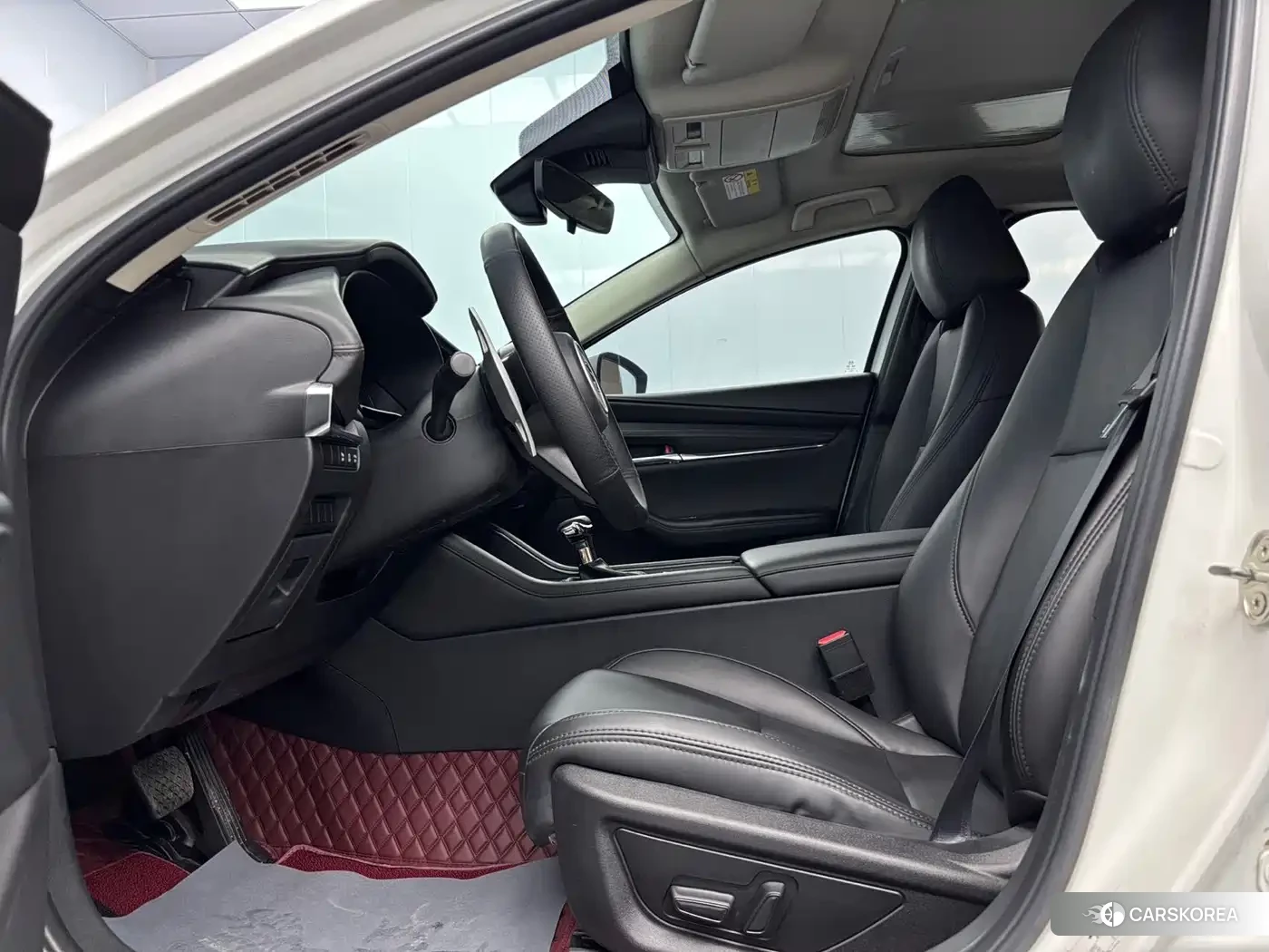 Mazda 3 2021 Белый из Китая, фото 4