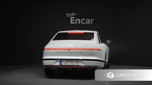 Hyundai Grandeur (GN7) id 3805391 из Кореи 14