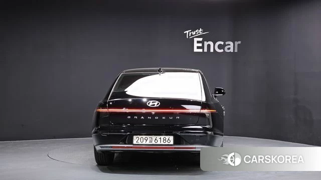 Hyundai Grandeur (GN7) id 3883360 из Кореи 14