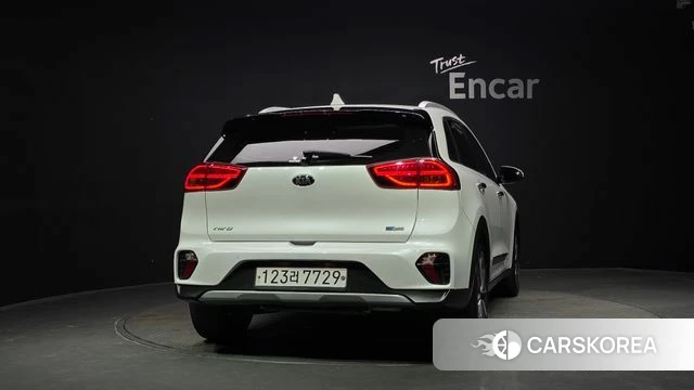 Kia The New Niro id 4693514 из Кореи 14