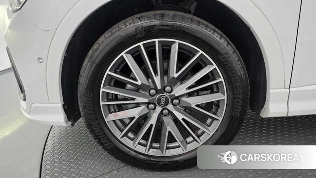 Audi Q3 (F3) id 4735651 из Кореи 31