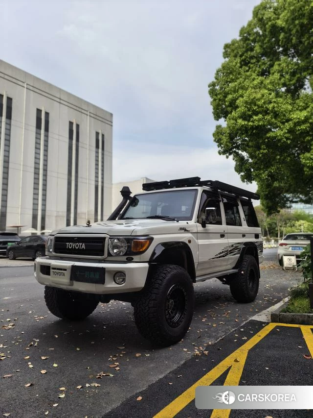 Toyota Land Cruiser (imported) 2023 Белый из Китая, фото 4