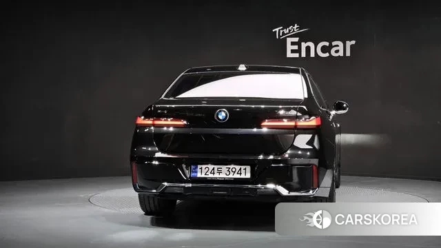 BMW 7 Series (G70) id 3341267 из Кореи 14