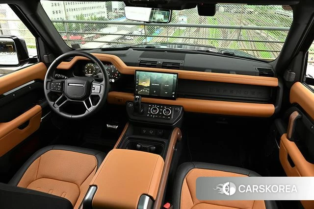 Land Rover Defender (L663) 2024 Песочный из Кореи, фото 4