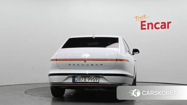 Hyundai Grandeur Hybrid (GN7) id 4315858 из Кореи 14