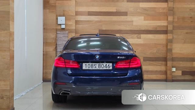 BMW 5 Series (G30) id 4507985 из Кореи 14