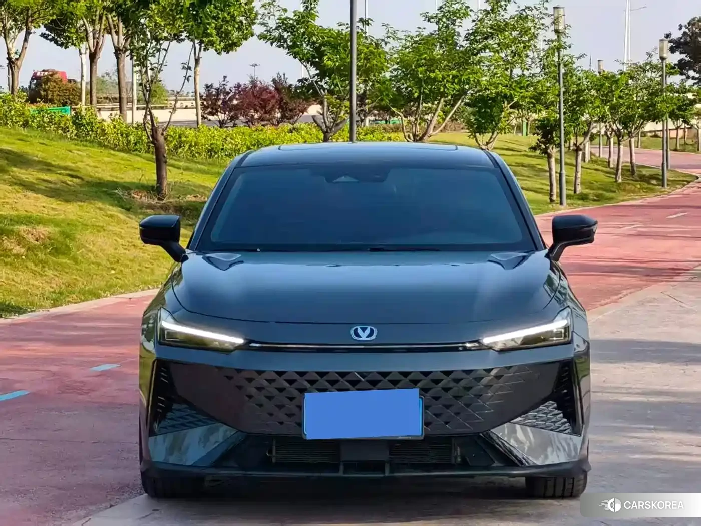 Chang'an UNI-V 2025 Silver/gray из Китая, фото 4