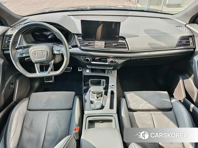 Audi Q5L Sportback 2024 Черный из Китая, фото 4