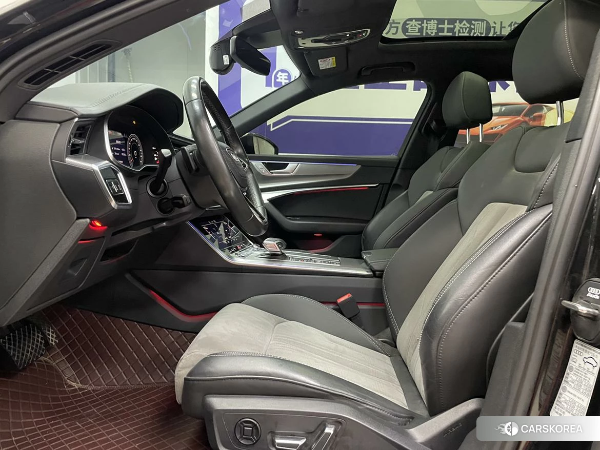 Audi A6L id 4492764 из Китая 8