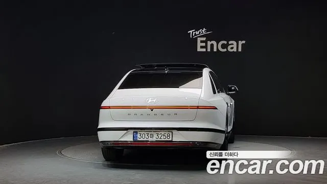 Hyundai Grandeur Hybrid (GN7) id 2816451 из Кореи 14