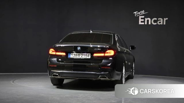 BMW 5 Series (G30) id 4282617 из Кореи 24