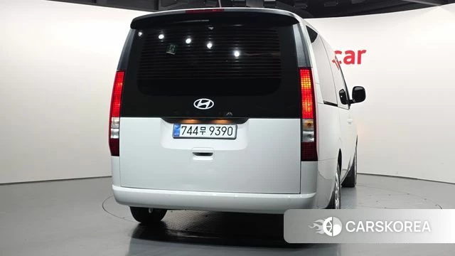 Hyundai Staria id 4578637 из Кореи 14