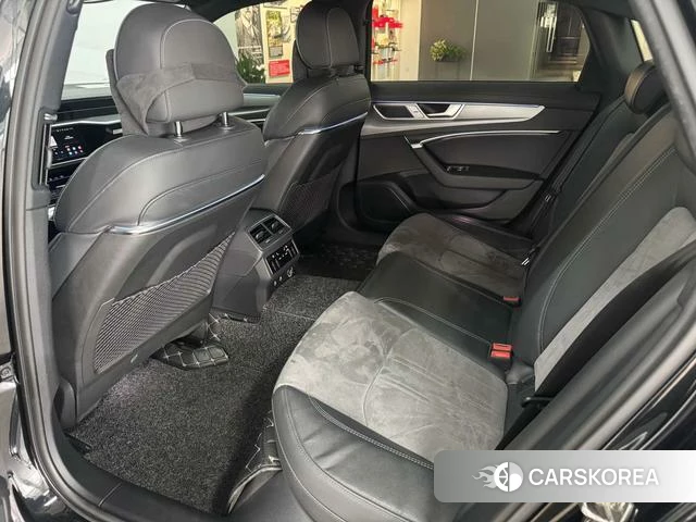 Audi A6L id 4300899 из Китая 7
