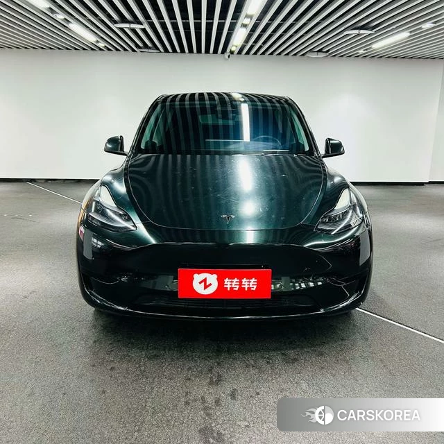 Tesla Model Y 2023 Черный из Китая, фото 4