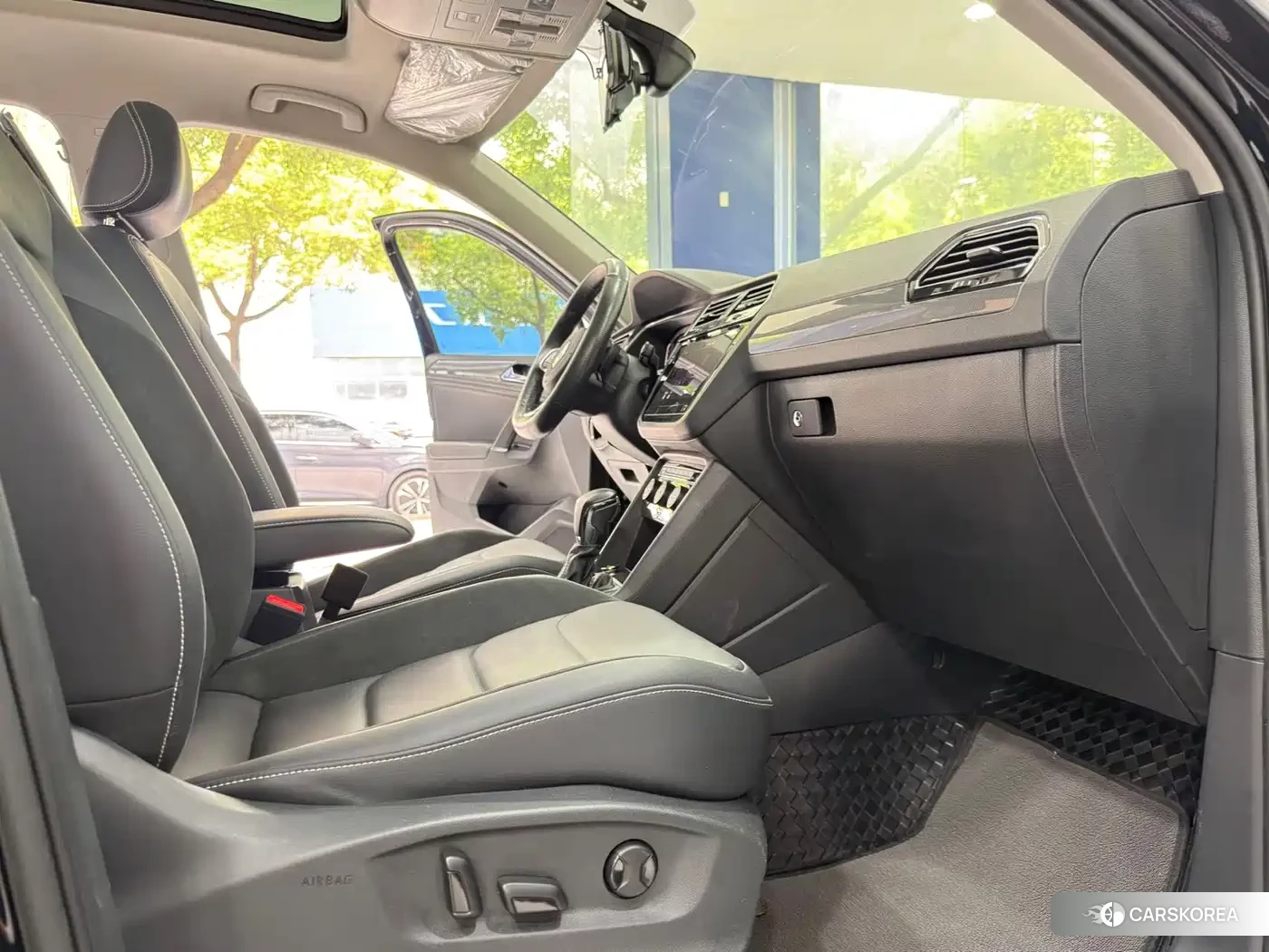 Volkswagen Tiguan L id 4628080 из Китая 10
