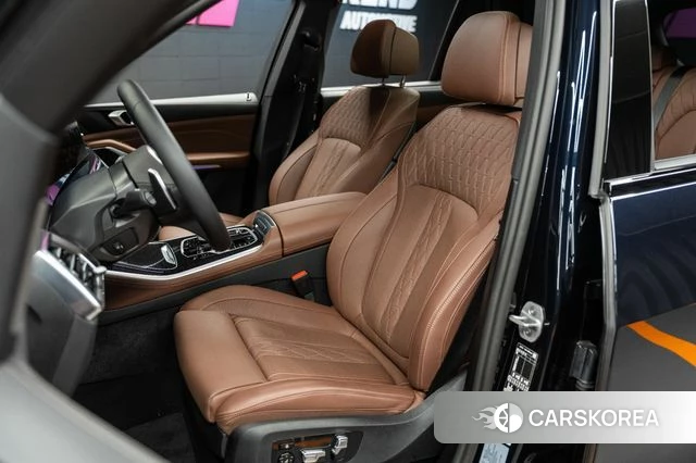 BMW X5 (G05) 2025 Черный из Кореи, фото 4