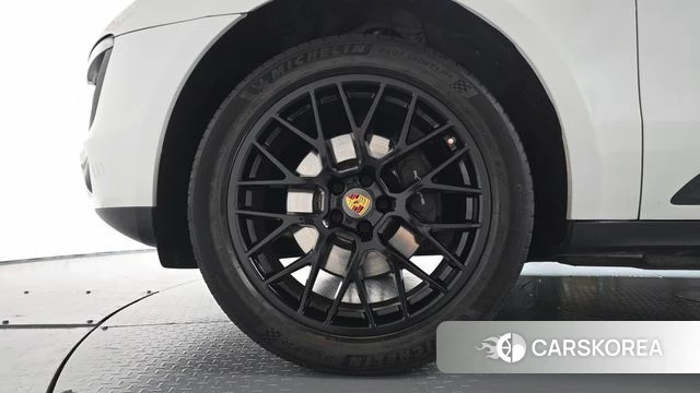 Porsche Macan id 4856436 из Кореи 34