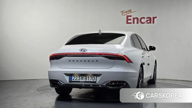 Hyundai The New Grandeur IG id 4410633 из Кореи 27