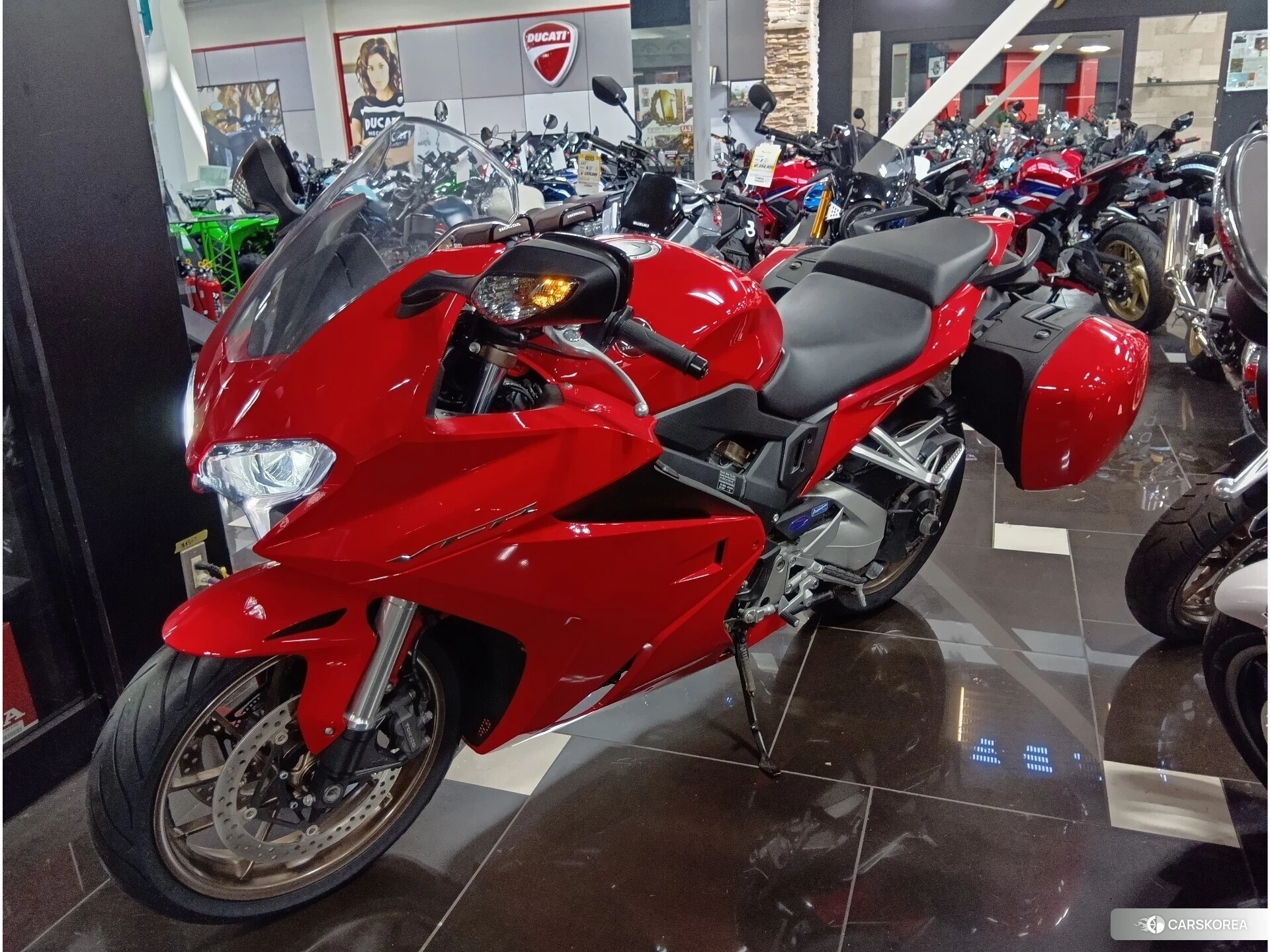 Проданный Honda VFR800F 2017 из Японии